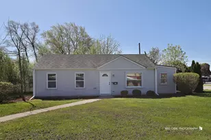 1717 Lyons Ct, Waukegan, IL 60085 - Photo 1