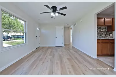 1717 Lyons Court, Waukegan, IL 60085 - Photo 7