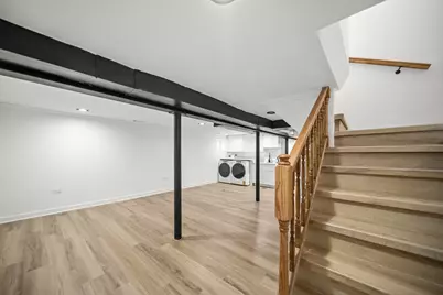 639 N Leamington Avenue, Chicago, IL 60644 - Photo 33