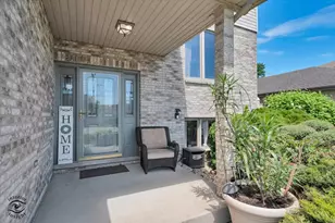 3626 W Nuala Ln, Alsip, IL 60803 - Photo 3