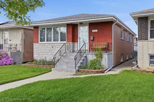 7514 Lockwood Ave, Burbank, IL 60459 - Photo 1