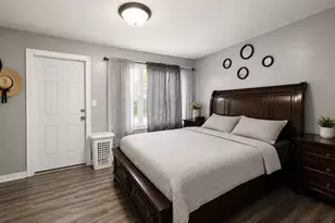 720 Adams St, Elgin, IL 60123 - Photo 13