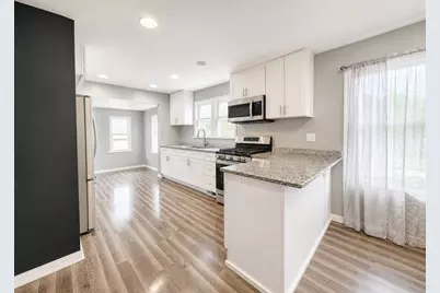 720 Adams Street, Elgin, IL 60123 - Photo 5