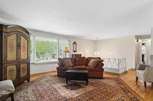 1029 Webster Ln, Schaumburg, IL 60193 - Photo 3