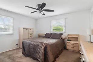 1029 Webster Ln, Schaumburg, IL 60193 - Photo 9