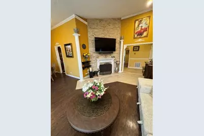 107 Autumn Court #107, Buffalo Grove, IL 60089 - Photo 3