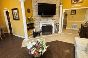 107 Autumn Ct, Buffalo Grove, IL 60089 - Photo 3