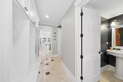 245 W Winthrop Avenue, Elmhurst, IL 60126 - Photo 19