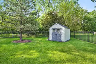 1147 Silo Hill Dr, Grayslake, IL 60030 - Photo 35
