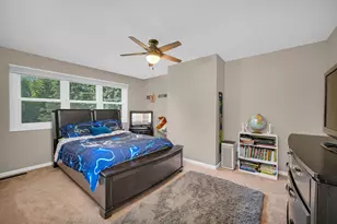 1147 Silo Hill Dr, Grayslake, IL 60030 - Photo 25