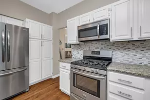 1147 Silo Hill Dr, Grayslake, IL 60030 - Photo 11