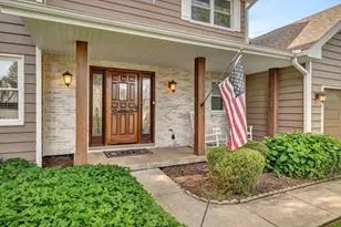 1147 Silo Hill Dr, Grayslake, IL 60030 - Photo 3