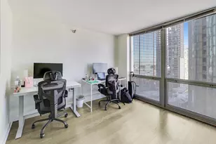 195 N Harbor Dr, Chicago, IL 60601 - Photo 23