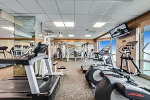195 N Harbor Dr, Chicago, IL 60601 - Photo 37