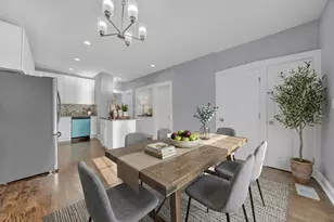 8611 S Kingston Ave, Chicago, IL 60617 - Photo 7