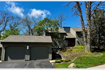 412 Deer Trail Hill #B, Lake Barrington, IL 60010 - Photo 1