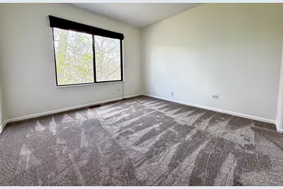 412 Deer Trail Hill #B, Lake Barrington, IL 60010 - Photo 31