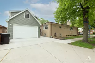 10715 S Lawndale Ave, Chicago, IL 60655 - Photo 31