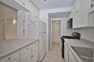 3950 N Lake Shore Dr, Chicago, IL 60613 - Photo 11