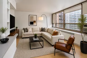 3950 N Lake Shore Dr, Chicago, IL 60613 - Photo 23