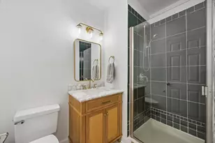 2133 N Southport Ave, Chicago, IL 60614 - Photo 15
