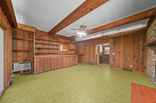 1977 County Line Rd, Sandwich, IL 60548 - Photo 11