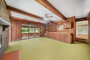 1977 County Line Rd, Sandwich, IL 60548 - Photo 9
