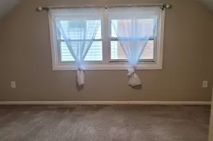 171 Frederick Dr, Chicago Heights, IL 60411 - Photo 9