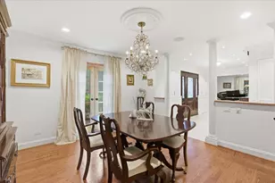 39 Mockingbird Ln, Oak Brook, IL 60523 - Photo 23