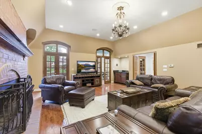 39 Mockingbird Lane, Oak Brook, IL 60523 - Photo 19