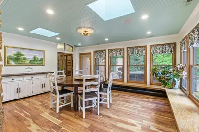 39 Mockingbird Lane, Oak Brook, IL 60523 - Photo 17