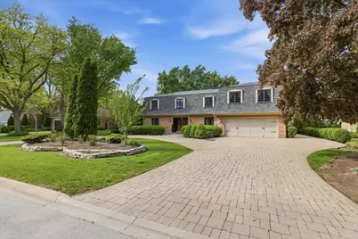 39 Mockingbird Lane, Oak Brook, IL 60523 - Photo 3