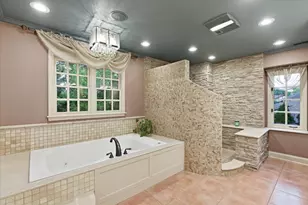 39 Mockingbird Ln, Oak Brook, IL 60523 - Photo 31