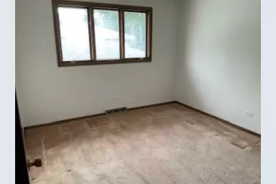 9117 S Tripp Avenue S, Oak Lawn, IL 60453 - Photo 17