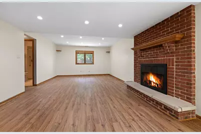 615 Driftwood Avenue, Romeoville, IL 60446 - Photo 9