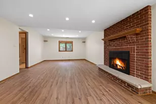 615 Driftwood Ave, Romeoville, IL 60446 - Photo 9