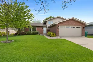 615 Driftwood Ave, Romeoville, IL 60446 - Photo 3