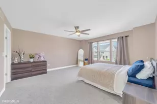 1331 Acorn Dr, Crest Hill, IL 60403 - Photo 13