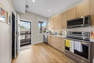 2444 N Sheffield Avenue, Chicago, IL 60614 - Photo 9