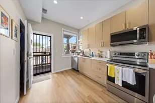 2444 N Sheffield Ave, Chicago, IL 60614 - Photo 9