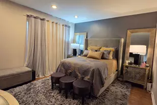 2339 E 72nd St, Chicago, IL 60649 - Photo 7