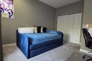 2339 E 72nd St, Chicago, IL 60649 - Photo 19