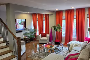 2339 E 72nd St, Chicago, IL 60649 - Photo 9