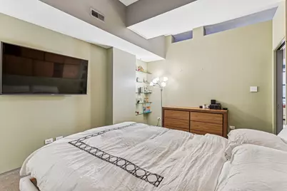 165 N Canal Street #723, Chicago, IL 60606 - Photo 17