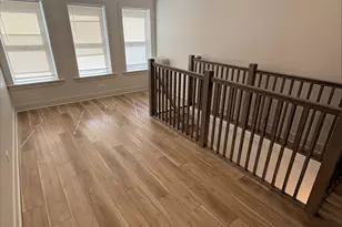 6254 N Whipple St, Chicago, IL 60659 - Photo 5