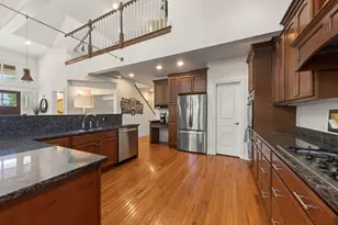 35 S Wilmette Ave, Westmont, IL 60559 - Photo 11