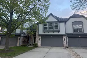 803 Marseilles Cir, Buffalo Grove, IL 60089 - Photo 1