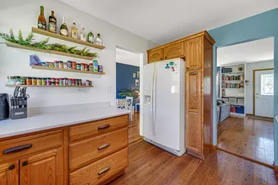 1551 Spruce Avenue, Hanover Park, IL 60133 - Photo 9