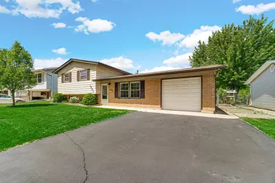 1551 Spruce Avenue, Hanover Park, IL 60133 - Photo 23