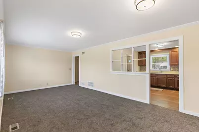378 Council Trail, Lake in the Hills, IL 60156 - Photo 11